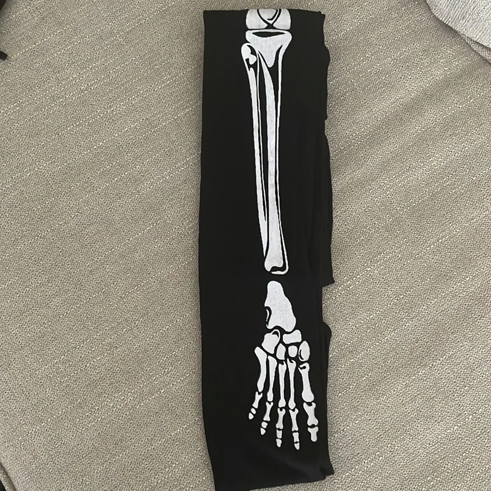 Girl’s Costume - Picture 8 of 11